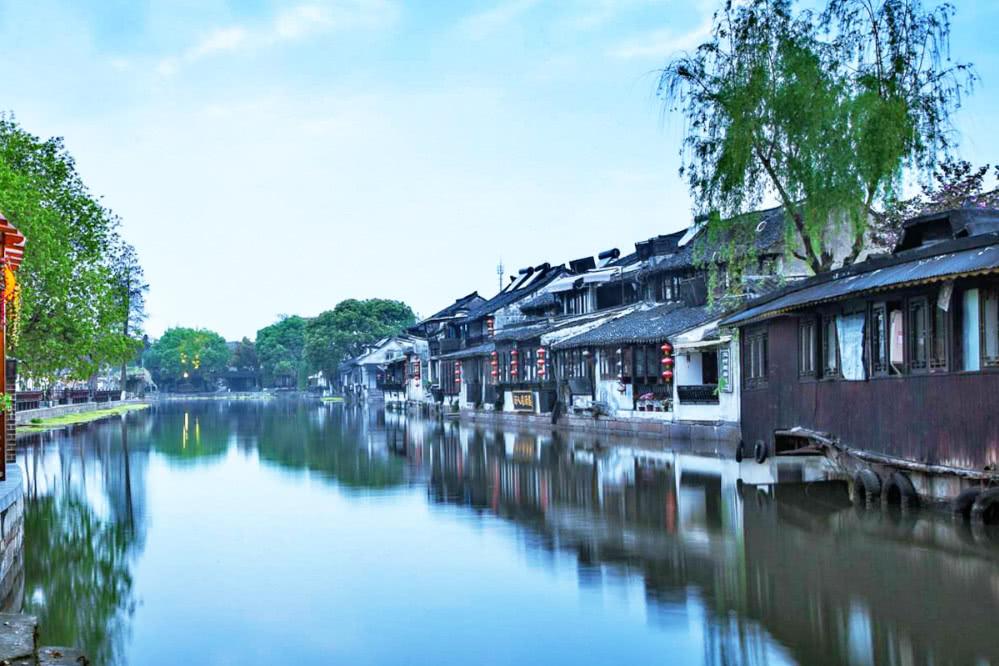 请出示文件