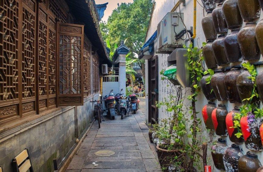 小瞧刘浩存了，《灿烂的她》口碑炸裂，她的“整容式”演技大爆发